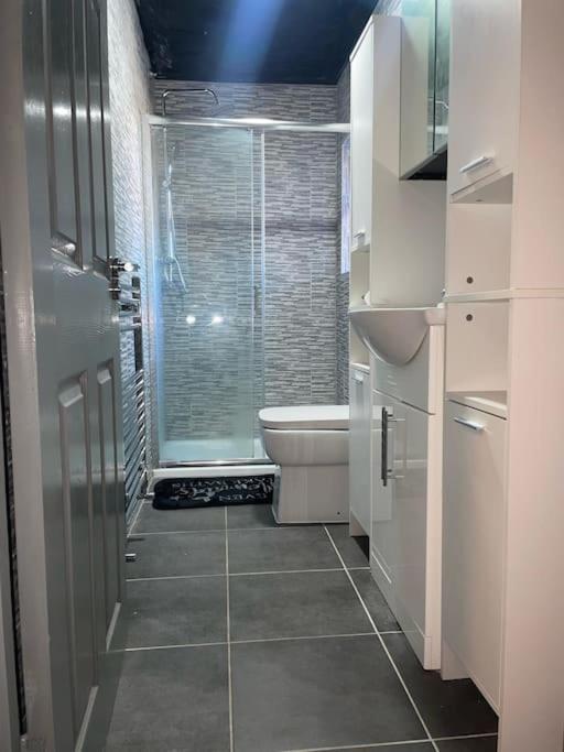 Modern 2 Bedroom Apartment In Derby City Centre Exterior photo